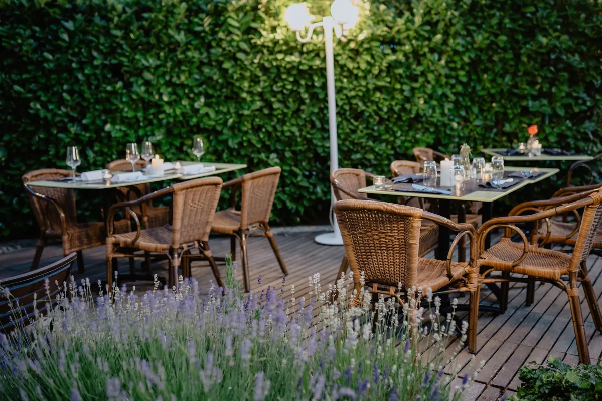 How to Extend Your Garden Season with Outdoor Heating